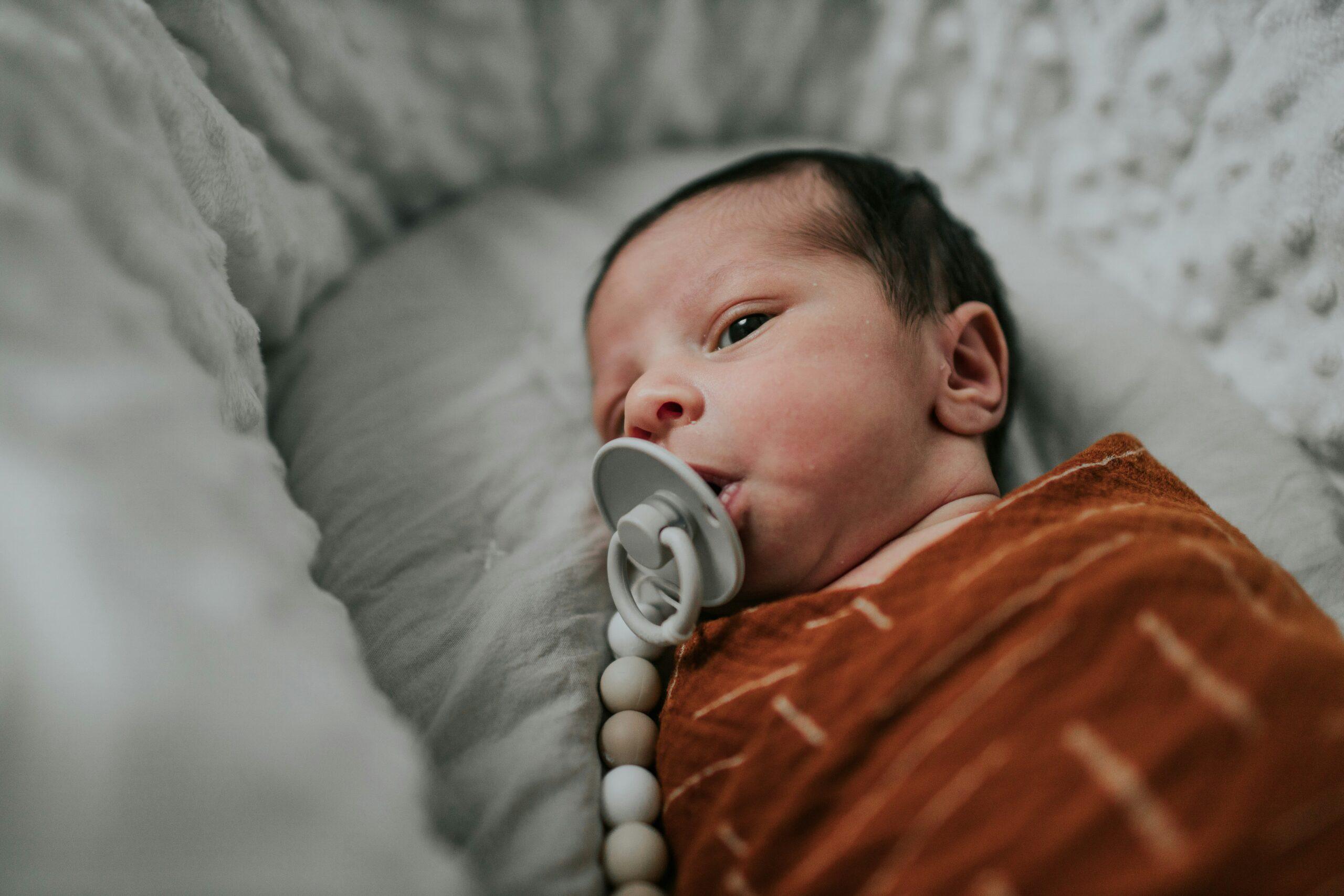 lifestyle newborn photography